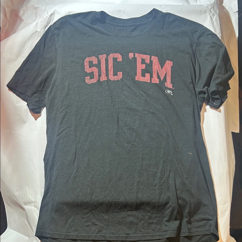 University of Georgia “Sic ‘Em” Black Tee (Minor Bleach Mark-Front)